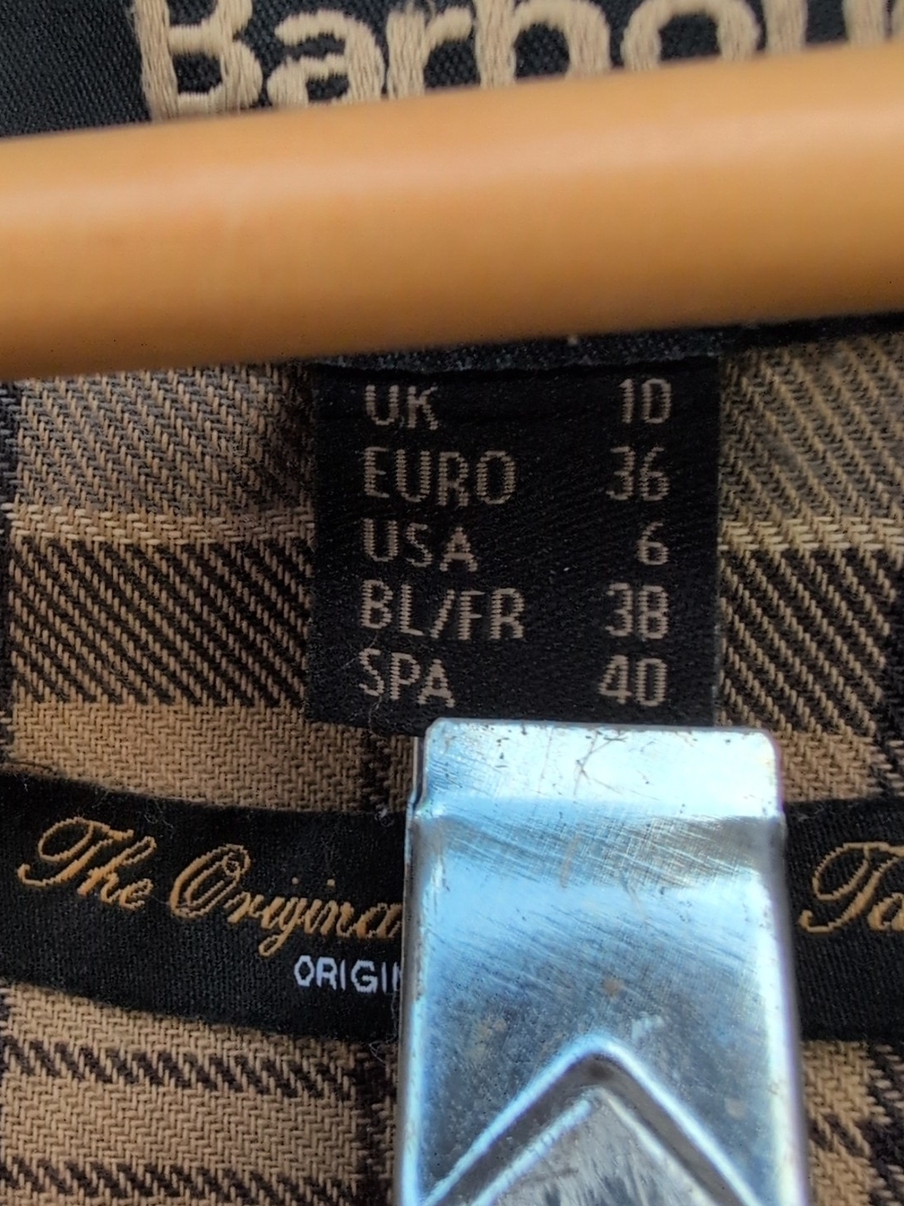 Barbour Beadnell Jacket Size 6 Gray Wax Tartan Plaid Corduroy Collar Faded Work - Picture 10 of 14